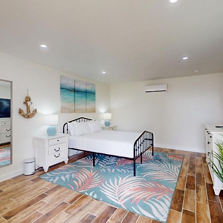 Bella Vista & Four Winds House Villa Mustang Beach Dış mekan fotoğraf